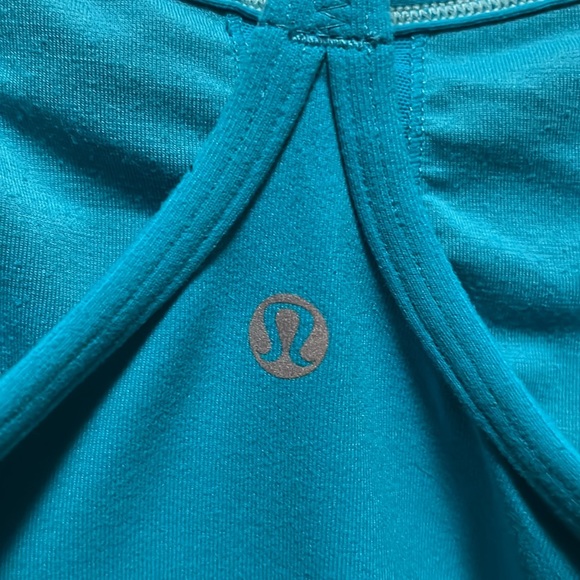 Lululemon tank turquoise size 4 - Picture 4 of 4